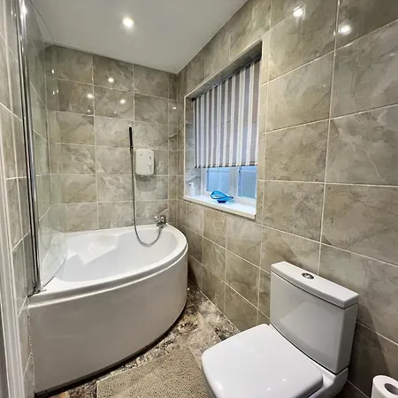 Cozy 3 Bedroom House, Greenwich, London Abbey Wood Exterior photo
