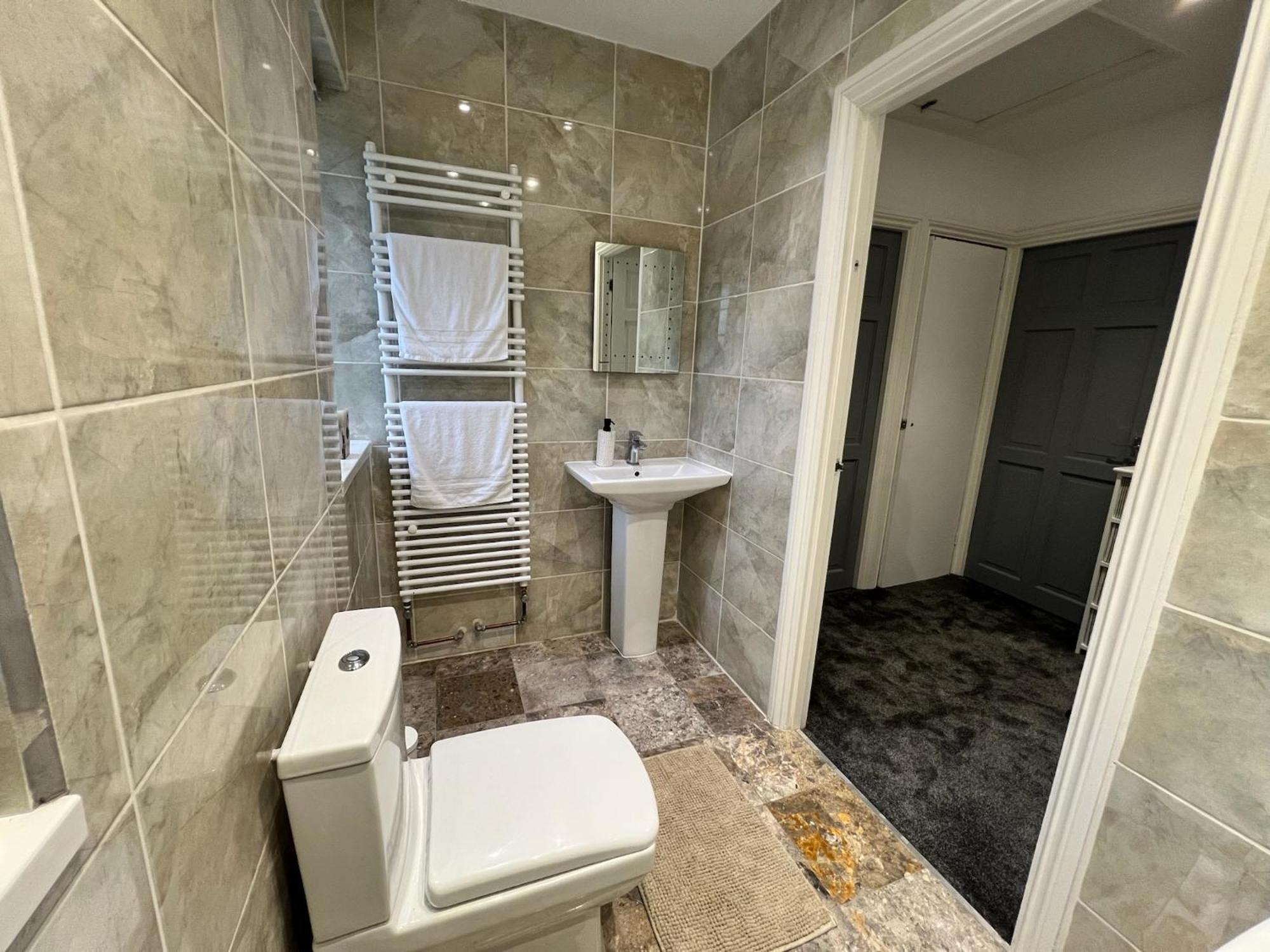 Cozy 3 Bedroom House, Greenwich, London Apartment