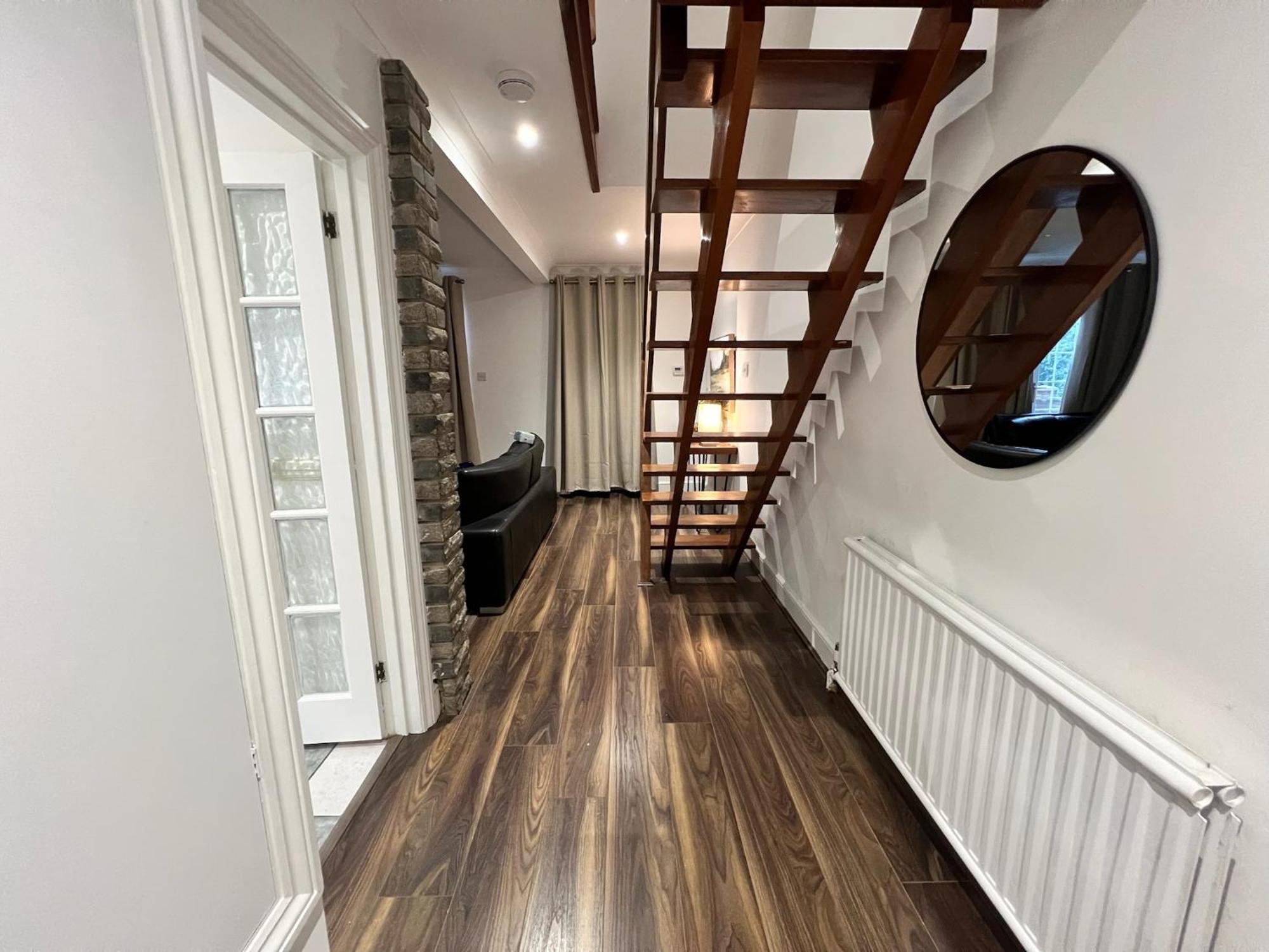Cozy 3 Bedroom House, Greenwich, London Abbey Wood